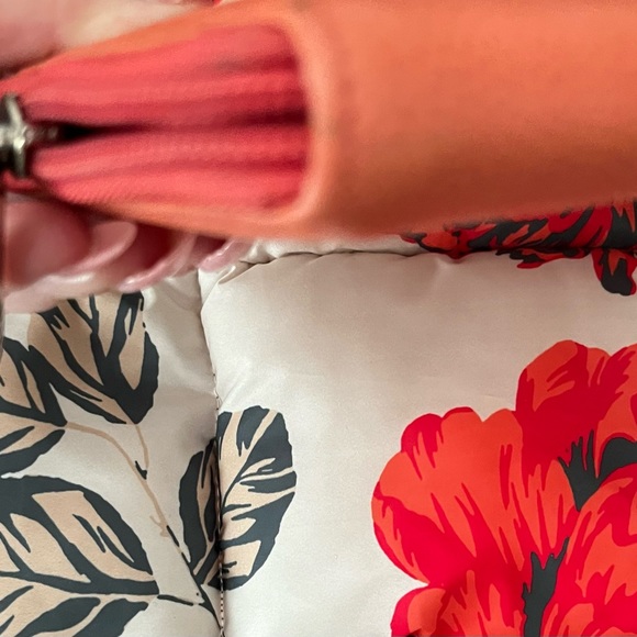 Chanel Long Gusset Wallet - Picture 4 of 7